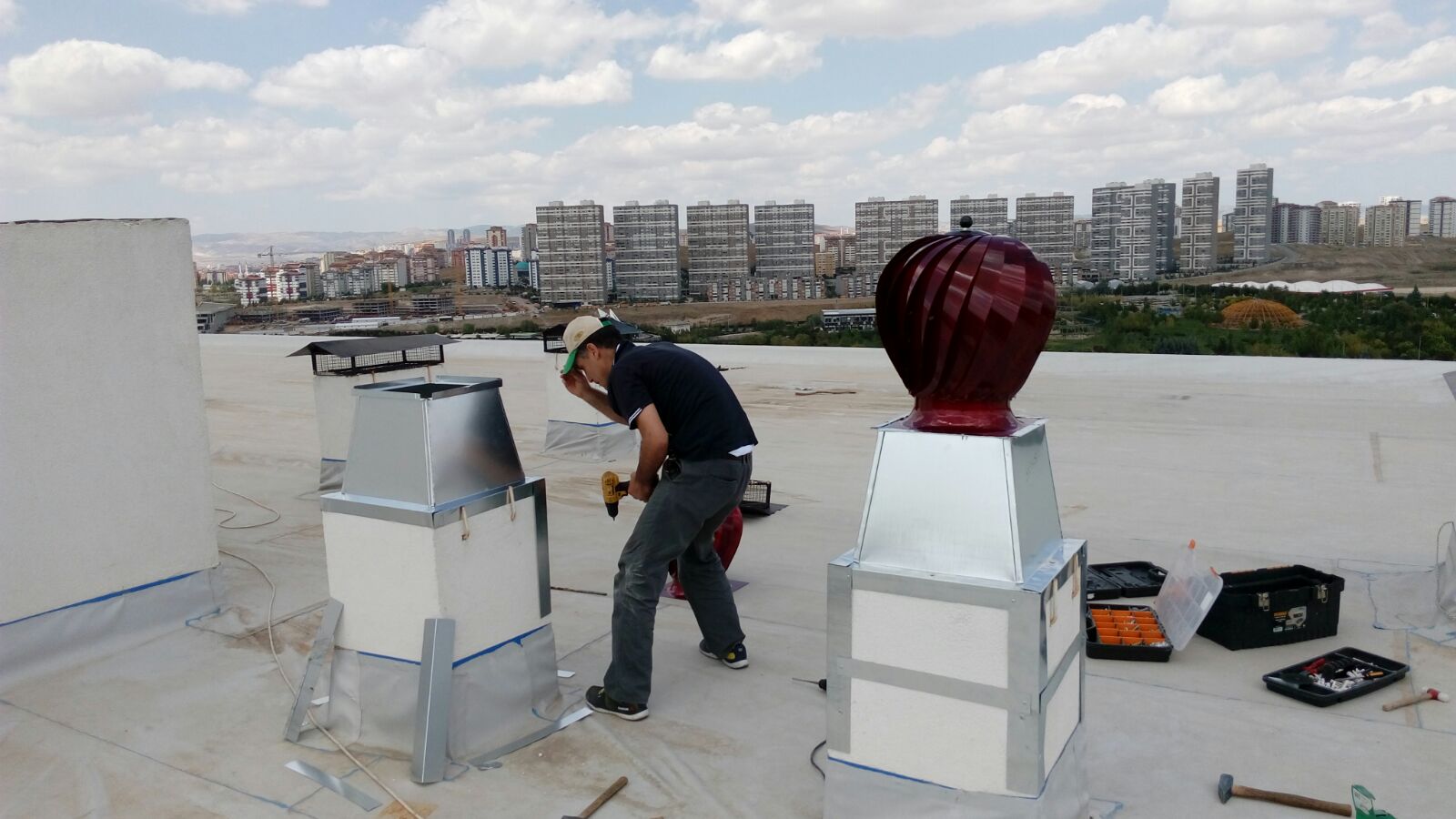   ankara rüzgar gülü baca salyangozu esmatik çelik baca salyangozu esmatik çift cidarlı baca Ankara evyeli tezgah çalışma tezgahı krom paslanmaz İnox galvaniz davlumbaz havalandırma sistemi kanalı baca bağlantısı Ankara depo işyeri sığınak Havalandırma sist 0549 549 76 09